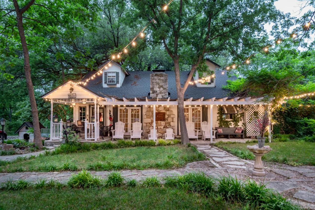Country Woods Inn Glen Rose Exteriör bild