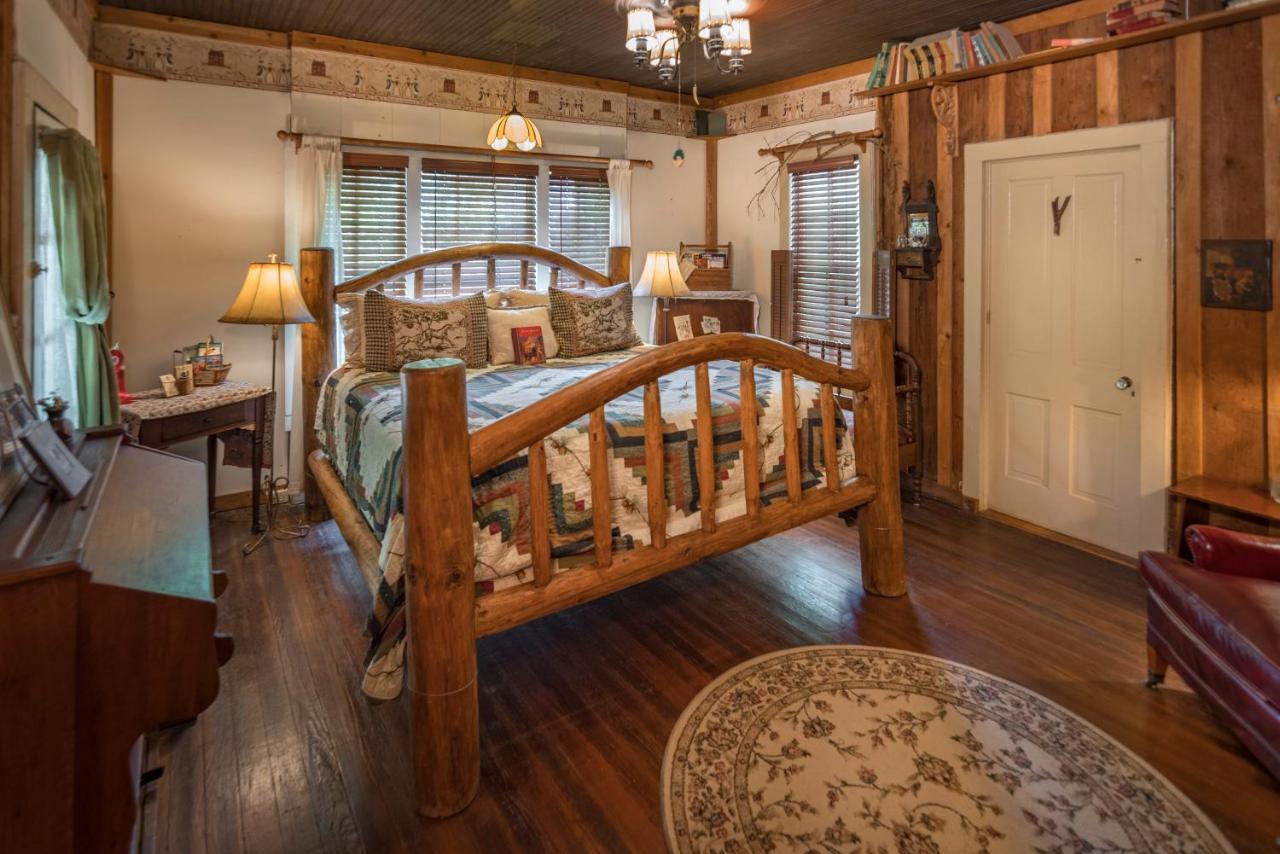Country Woods Inn Glen Rose Exteriör bild