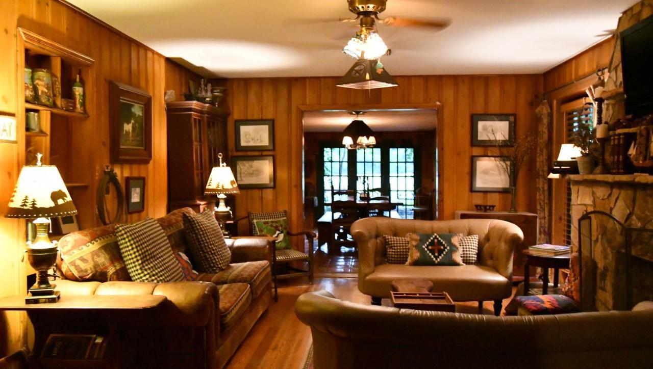 Country Woods Inn Glen Rose Exteriör bild