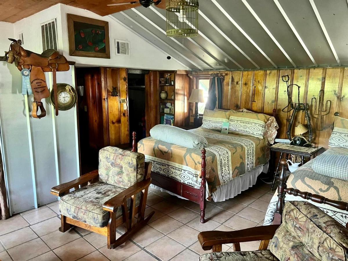 Country Woods Inn Glen Rose Exteriör bild